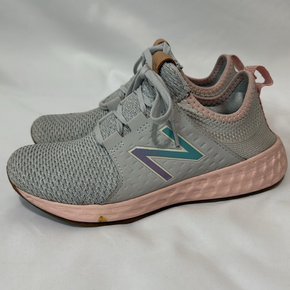 New Balance Women’s Cruz V1 Reissue Athletic Size 6.5 B (Medium) Grey |WCRZRMM1| - Picture 3 of 11